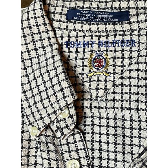 Tommy Hilfiger Vintage Checkered Tan & Black Button Down Shirt size Medium - Picture 3 of 8